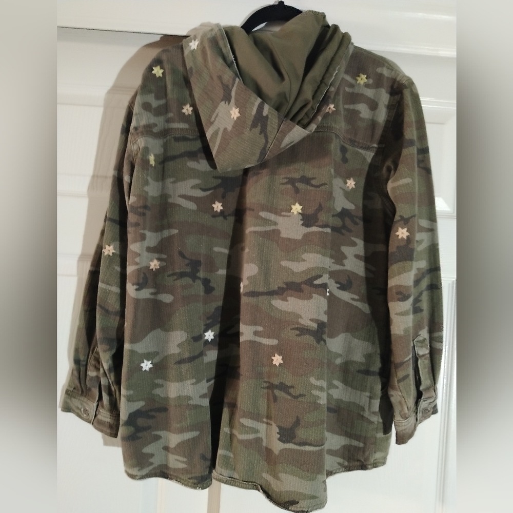 NWT Miss Me Camo Jacket with embroidered flowers - Picture 2 of 4